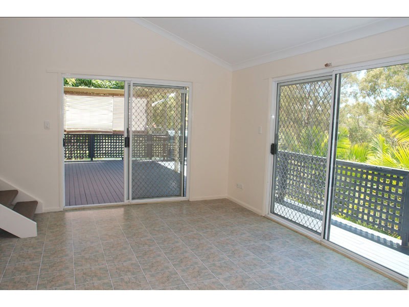 Highland Park QLD 4211