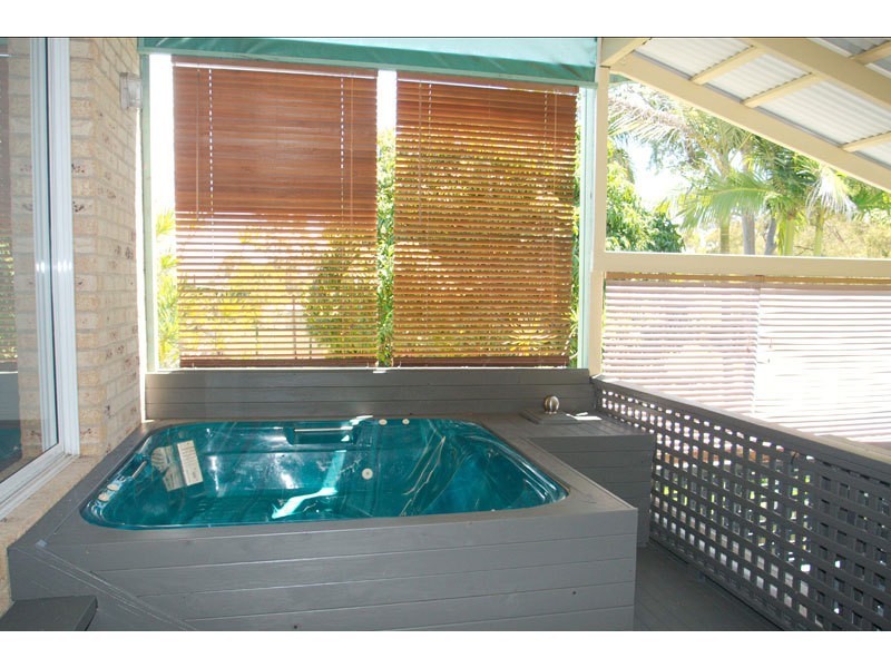 Highland Park QLD 4211