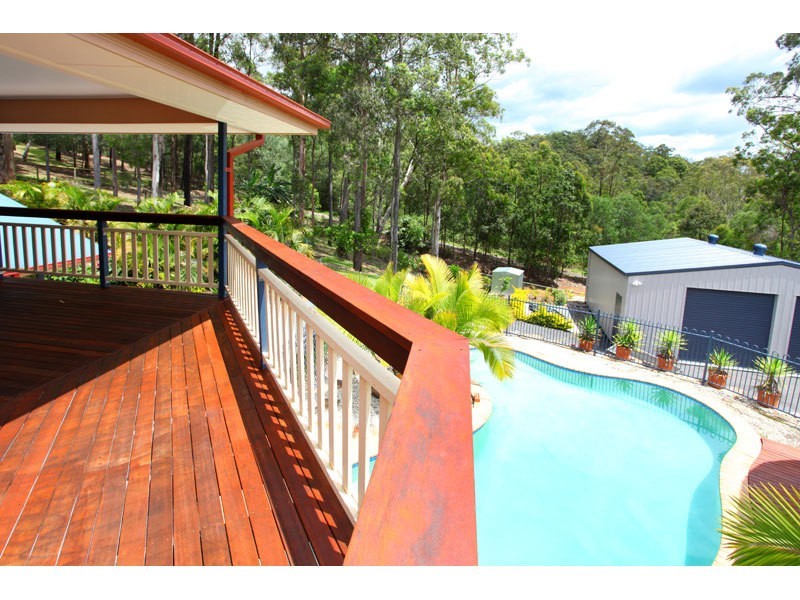80 The Oval Drive, Mount Nathan QLD 4211