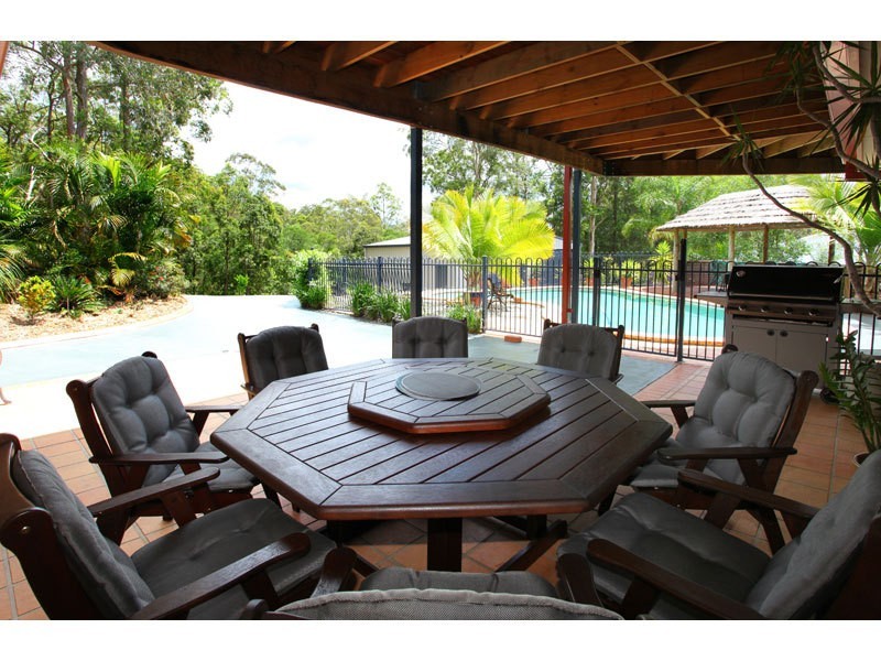 80 The Oval Drive, Mount Nathan QLD 4211