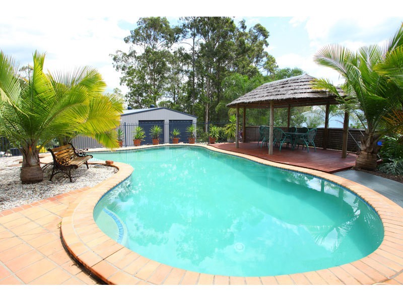 80 The Oval Drive, Mount Nathan QLD 4211