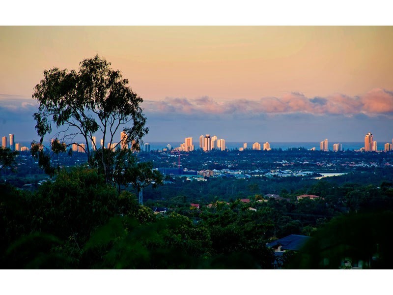 Highland Park QLD 4211