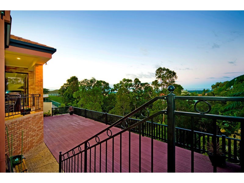 Highland Park QLD 4211