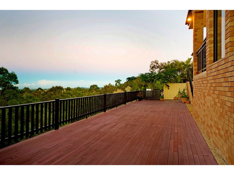 Highland Park QLD 4211