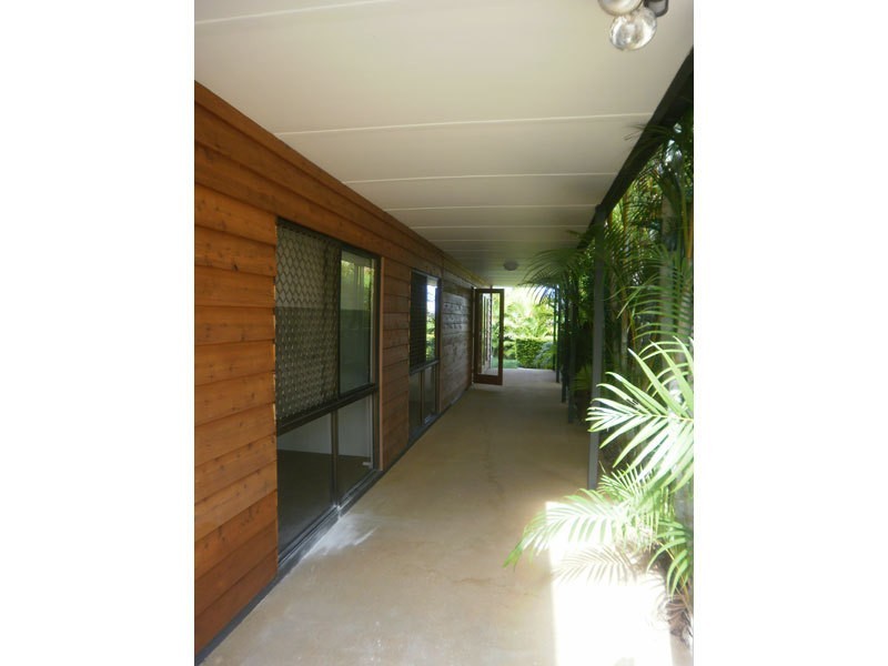 9 Goodman Close, Highland Park QLD 4211
