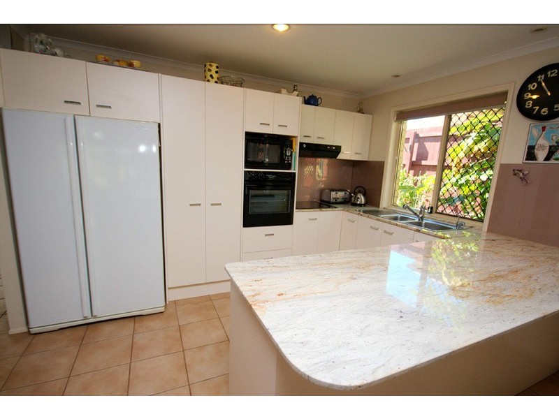 20 Winchester Drive, Nerang QLD 4211