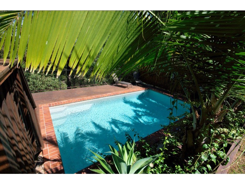 20 Winchester Drive, Nerang QLD 4211