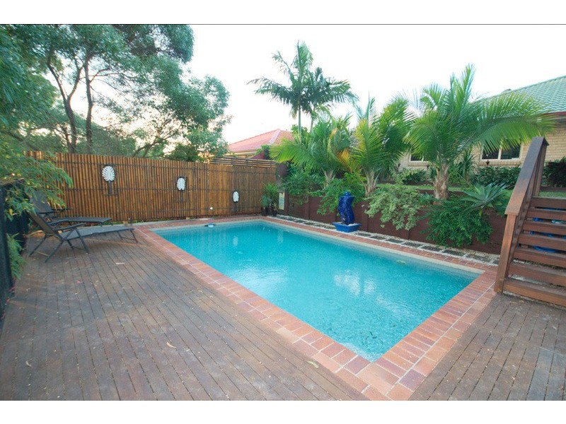 20 Winchester Drive, Nerang QLD 4211