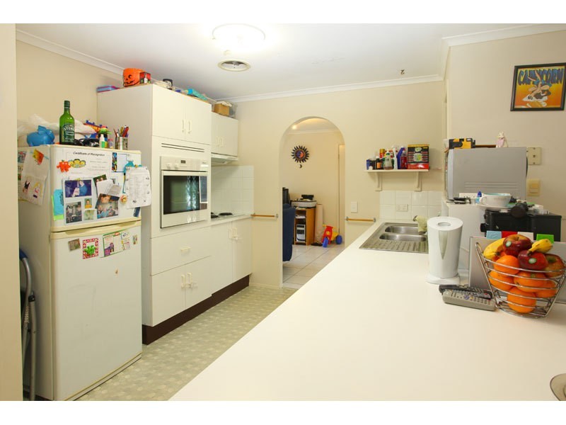 76 Alexander Drive, Highland Park QLD 4211