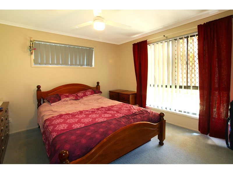 76 Alexander Drive, Highland Park QLD 4211