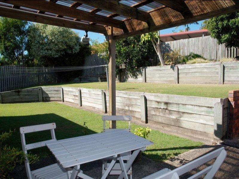 4 Garvie Place, Highland Park QLD 4211