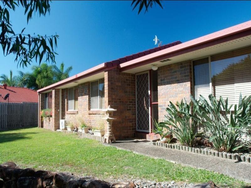4 Garvie Place, Highland Park QLD 4211