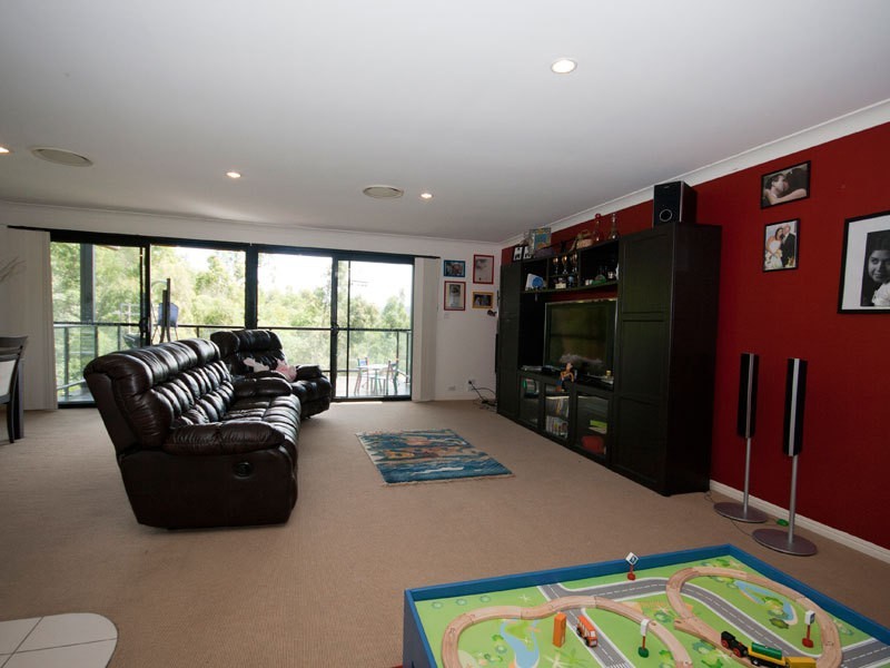 20/2 Ridgeline Way, Highland Park QLD 4211