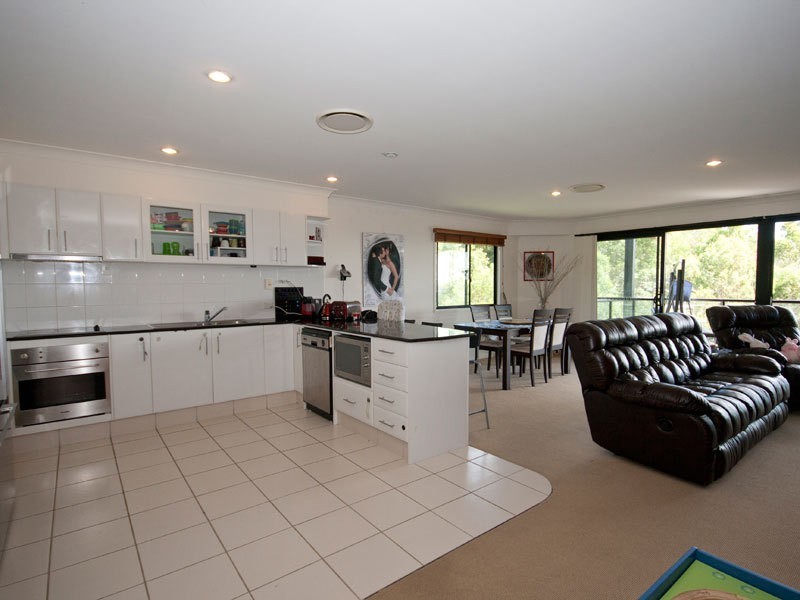 20/2 Ridgeline Way, Highland Park QLD 4211