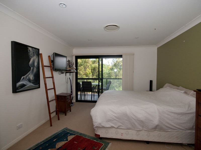 20/2 Ridgeline Way, Highland Park QLD 4211