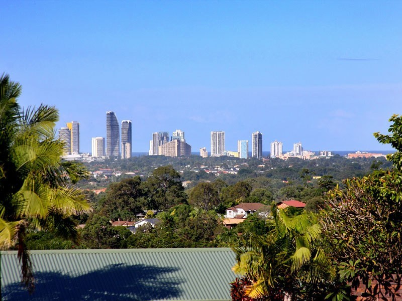 17 Convery Crescent, Highland Park QLD 4211