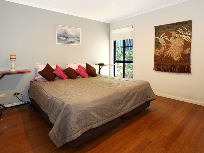 17 Convery Crescent, Highland Park QLD 4211