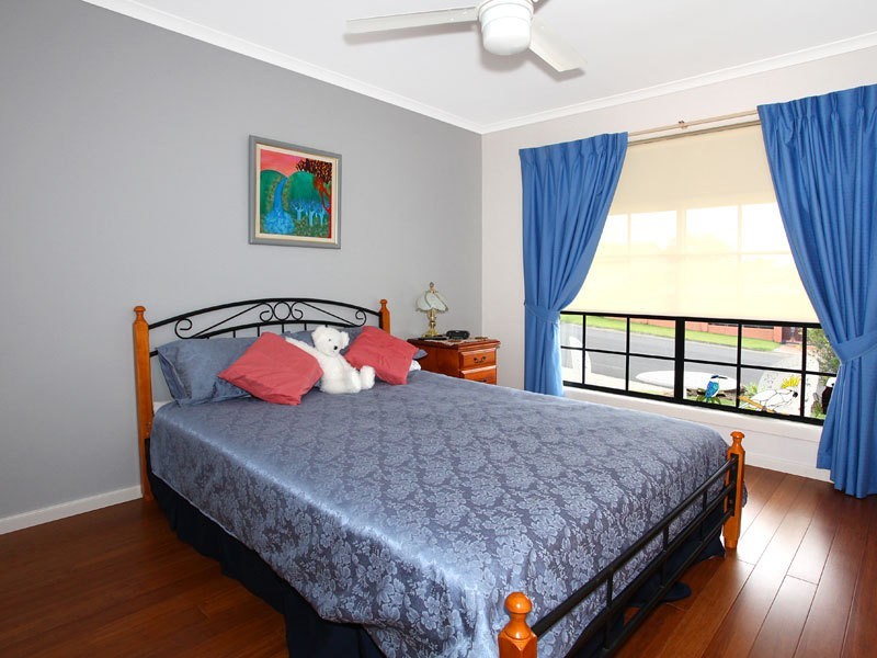 17 Convery Crescent, Highland Park QLD 4211