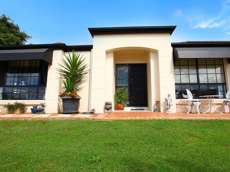 17 Convery Crescent, Highland Park QLD 4211