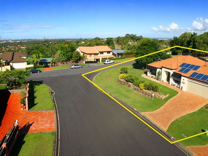 17 Convery Crescent, Highland Park QLD 4211