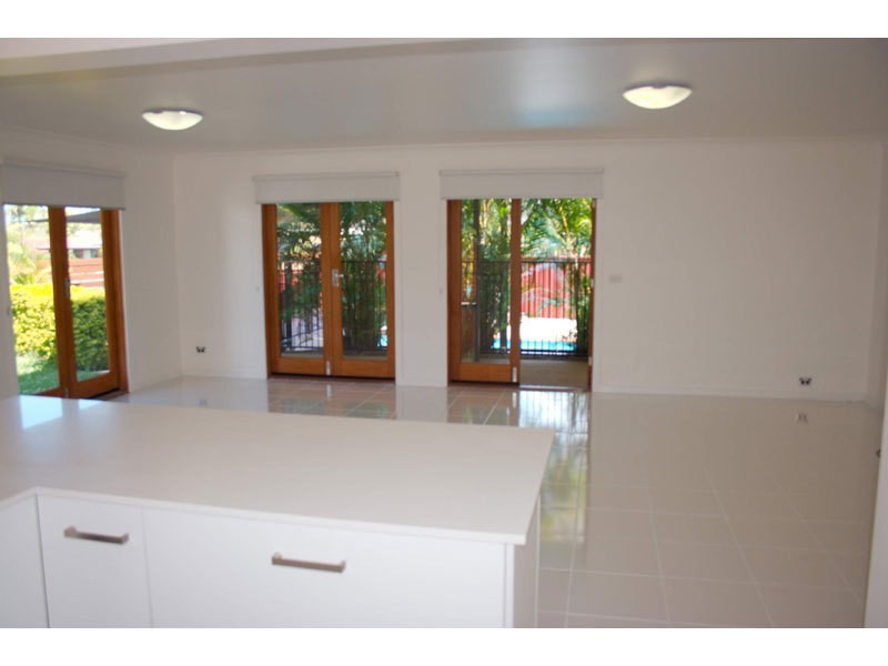 Highland Park QLD 4211