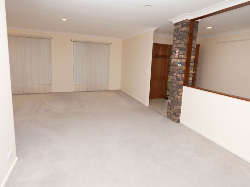 87 Macquarie Avenue, Molendinar QLD 4214