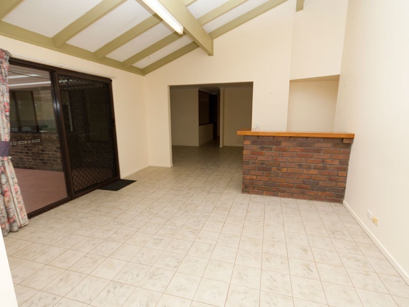 87 Macquarie Avenue, Molendinar QLD 4214