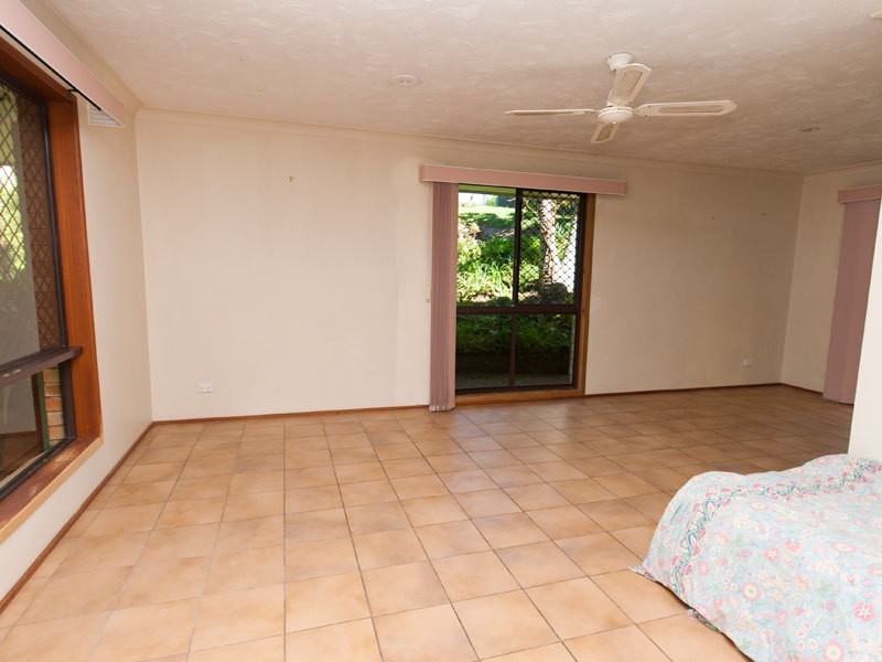 15 Balfour Crescent, Highland Park QLD 4211