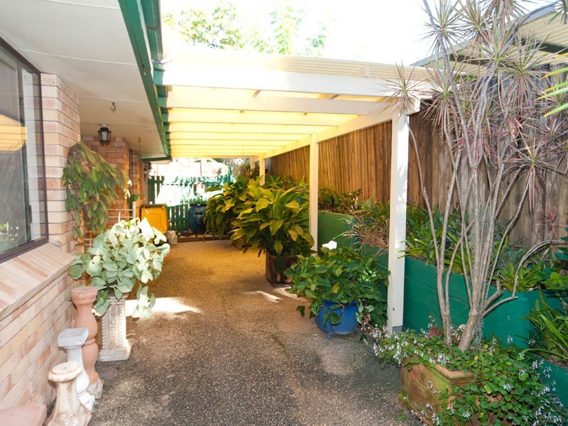 15 Balfour Crescent, Highland Park QLD 4211