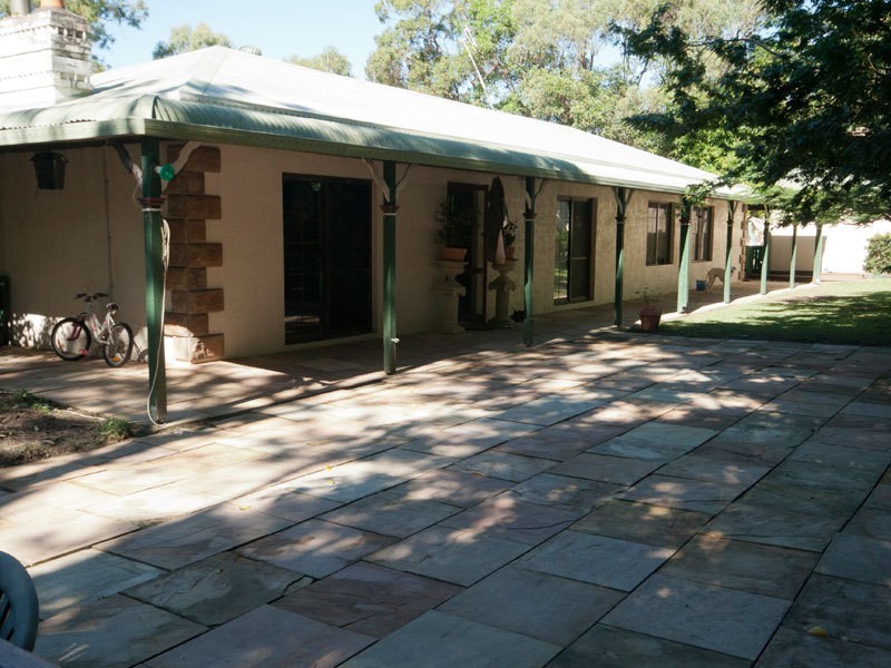 8 Arjuna Way, Gaven QLD 4211