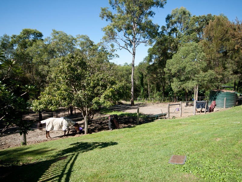 8 Arjuna Way, Gaven QLD 4211