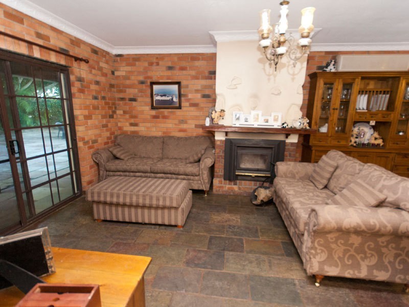 8 Arjuna Way, Gaven QLD 4211