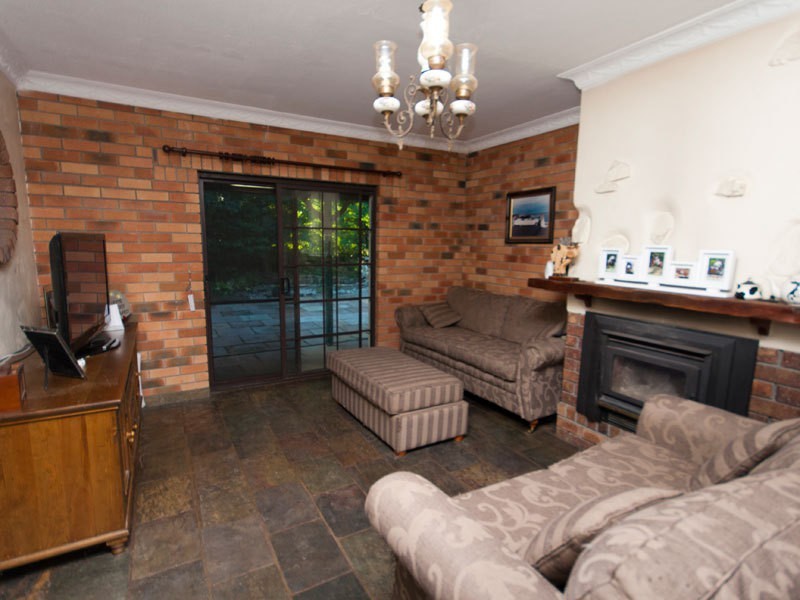 8 Arjuna Way, Gaven QLD 4211