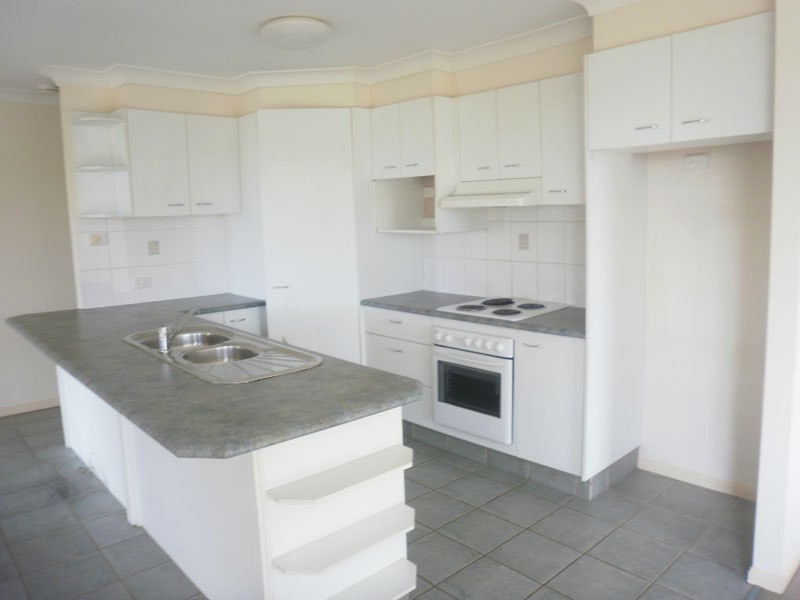 2/56 Paddington Drive, Carrara QLD 4211