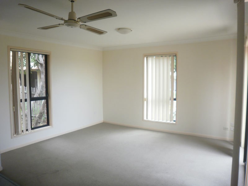 2/56 Paddington Drive, Carrara QLD 4211