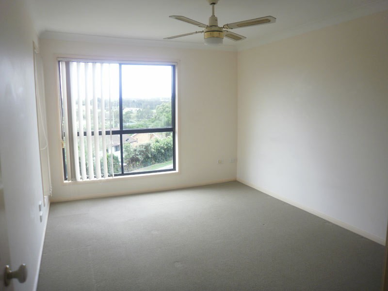 2/56 Paddington Drive, Carrara QLD 4211