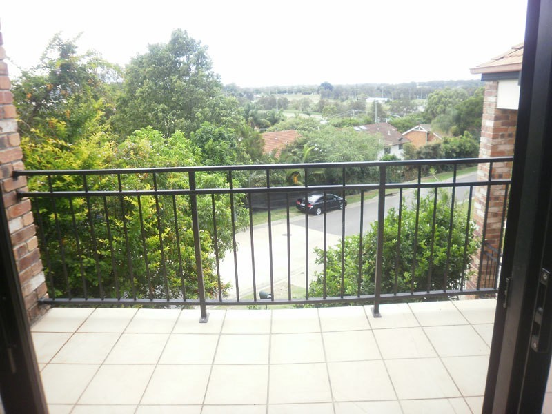 2/56 Paddington Drive, Carrara QLD 4211