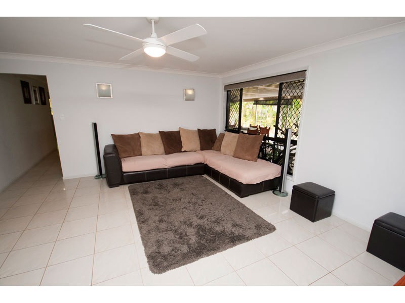 8 The Oval Drive, Mount Nathan QLD 4211