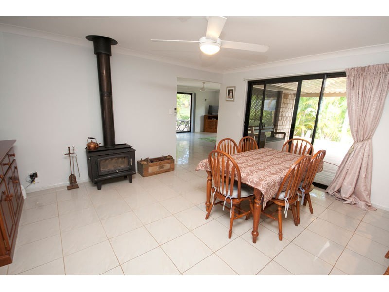 8 The Oval Drive, Mount Nathan QLD 4211