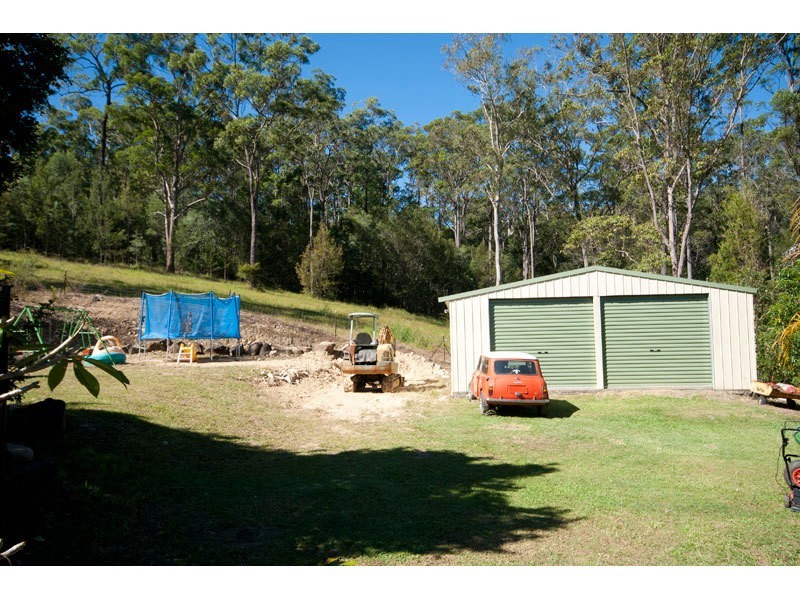 8 The Oval Drive, Mount Nathan QLD 4211