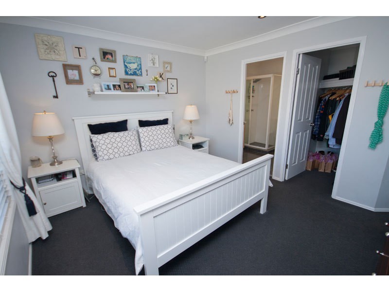 5 Marybeth Crescent, Molendinar QLD 4214