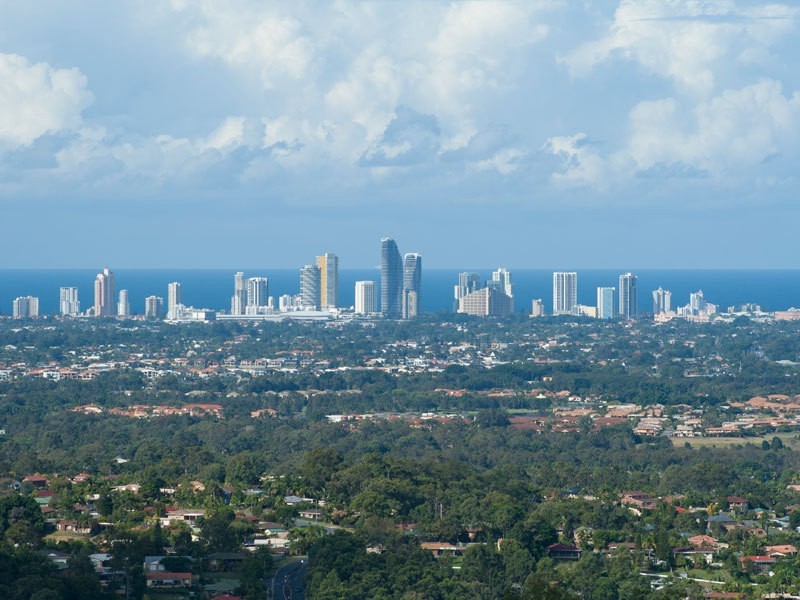 15 Chevron Rise, Highland Park QLD 4211