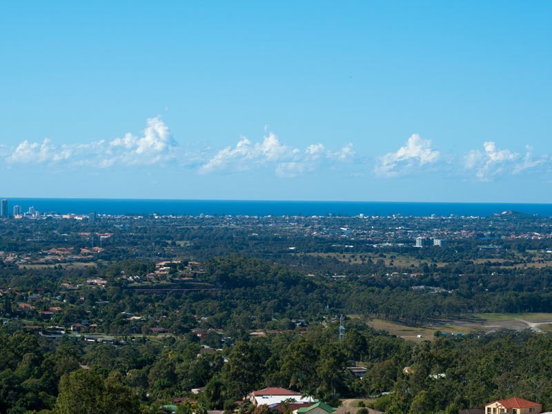 15 Chevron Rise, Highland Park QLD 4211