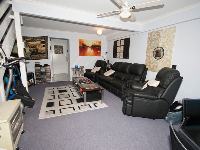 42/125 Pappas Way, Carrara QLD 4211