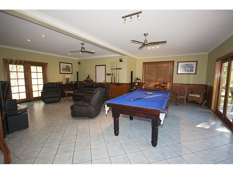 5 Narrabri Court, Gaven QLD 4211