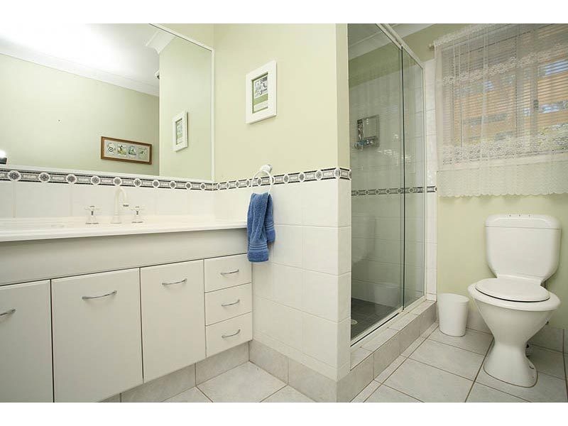 30 Camphor Drive, Canungra QLD 4275