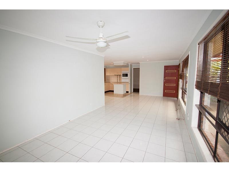 2 Appleblossom Place, Nerang QLD 4211