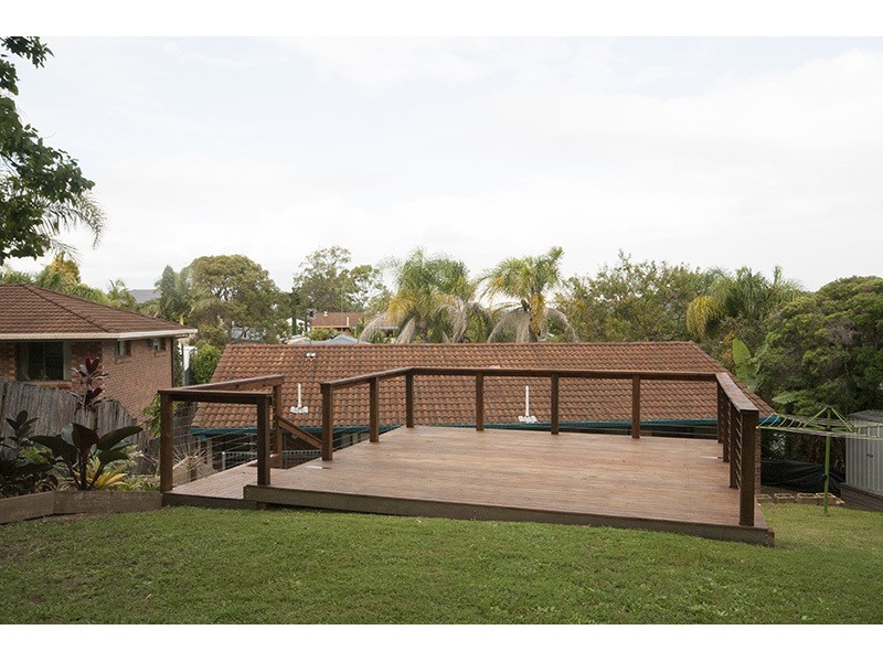 13 Barrine Drive, Worongary QLD 4213