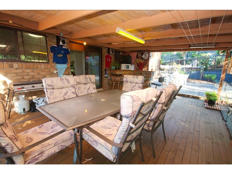 8 Rorymor Court, Highland Park QLD 4211