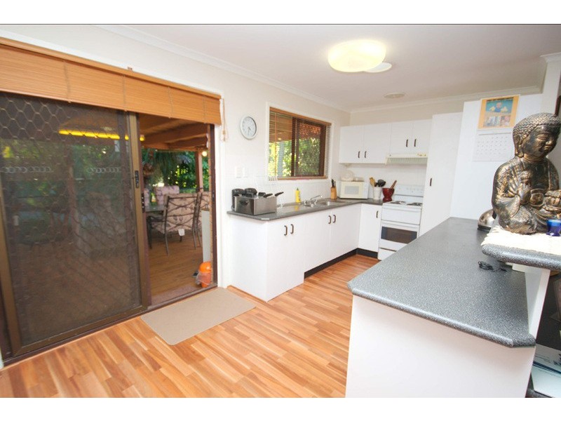 8 Rorymor Court, Highland Park QLD 4211